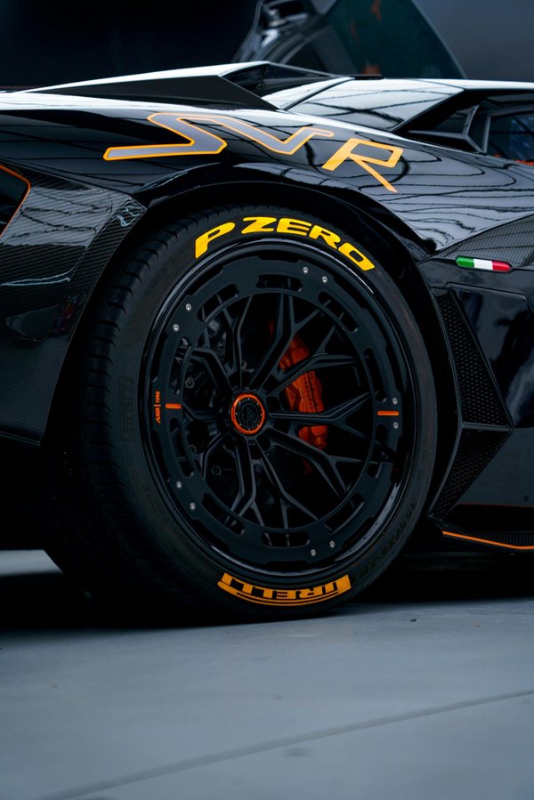 Découvrir la gamme complète des pneus Pirelli : l'excellence italienne au service de votre conduite